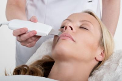 Ditelle Ultrasound Facial Treatment